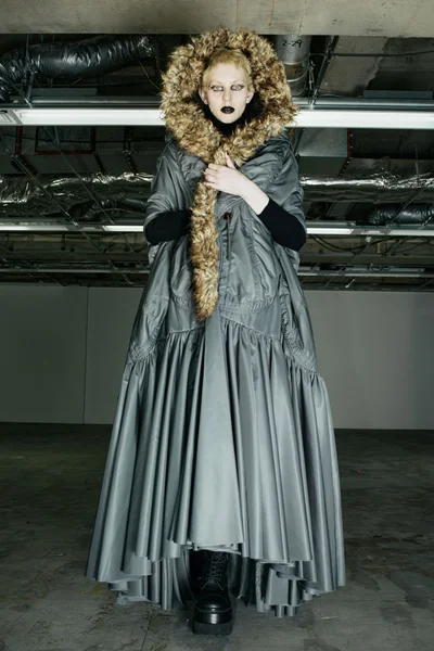 Look 12